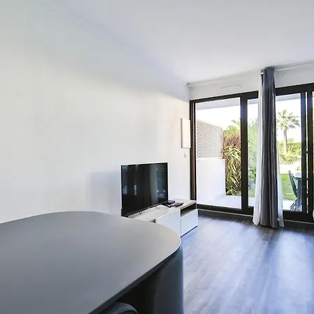 Superbe 2 Piece Tout Confort , Piscine /ac/parking * Villefranche-sur-Mer