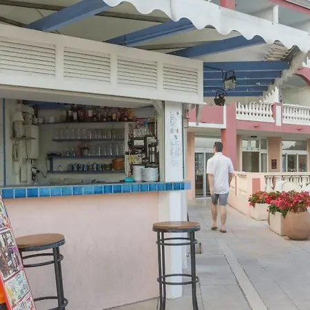 Casa de Férias Superbe 2 Piece Tout Confort , Piscine /ac/parking